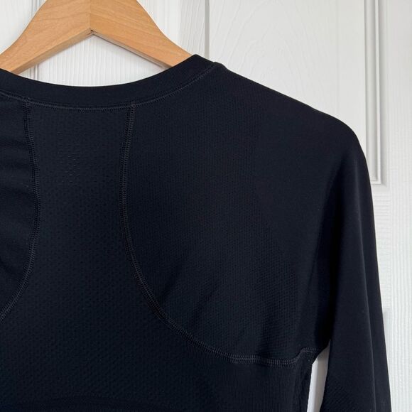 Athleta Momentum Top In Black Size S - Picture 5 of 7